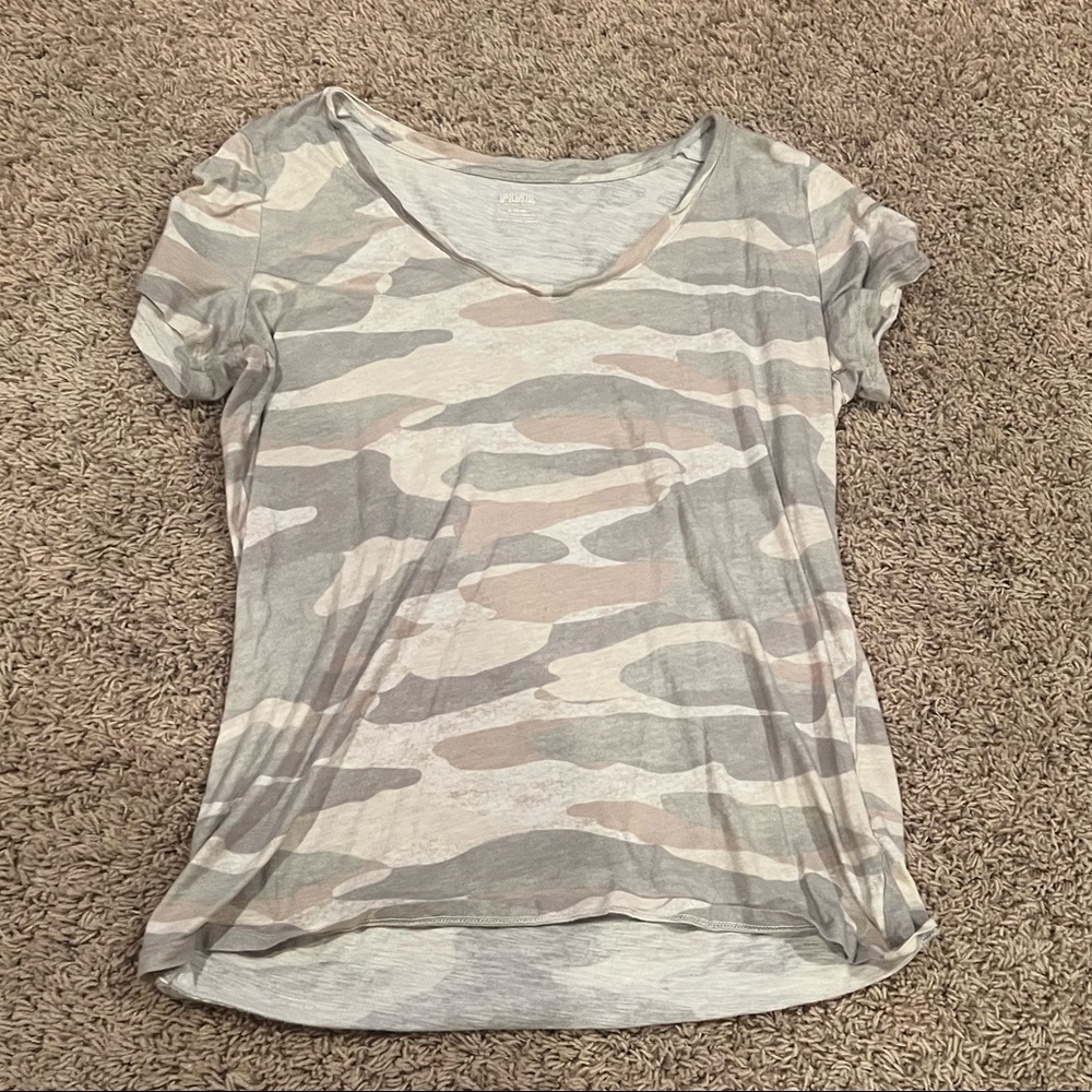 Pink cameo tee
